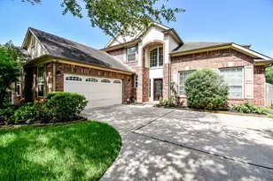 1110 Ancrum Hill Ln, Sugar Land, TX 77479 - Photo 2