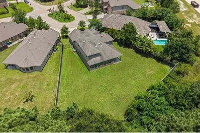 10 Log House Court, Tomball, TX 77375 - Photo 38