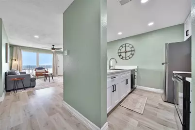 7600 Seawall Boulevard #206, Galveston, TX 77551 - Photo 10
