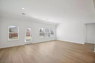 213 Raine Mnr Ct, Montgomery, TX 77316 - Photo 4