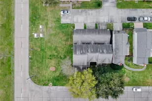 1010 Gardenwalk Dr, La Porte, TX 77571 - Photo 36