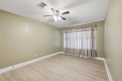 412 S 4th 1/2 Street, Nederland, TX 77627 - Photo 10