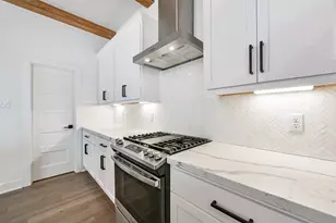 1039 W 24th St, Houston, TX 77008 - Photo 14