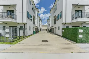 1039 W 24th St, Houston, TX 77008 - Photo 36