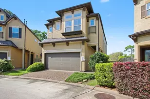 10022 Spring Shadows Park Cir, Houston, TX 77080 - Photo 2