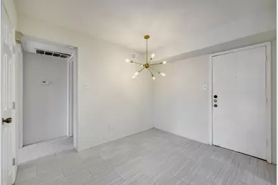 4645 Wild Indigo Street #373, Houston, TX 77027 - Photo 10