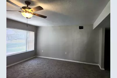 1114 E Pecan Street, Angleton, TX 77515 - Photo 6