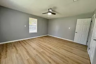 802 E Terrell Ave, Crockett, TX 75835 - Photo 18