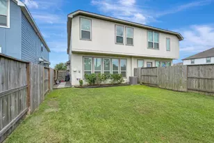 10630 Cabot Trl, Iowa Colony, TX 77583 - Photo 32