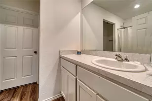 184 Kelly St, Angleton, TX 77515 - Photo 10