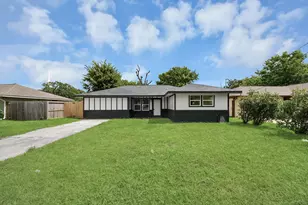 213 W 8th St, Deer Park, TX 77536 - Photo 2