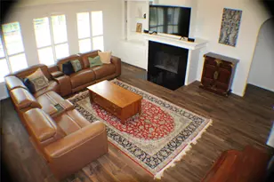 1901 Edgewater Dr, Friendswood, TX 77546 - Photo 4