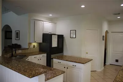 1901 Edgewater Drive, Friendswood, TX 77546 - Photo 8