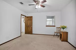 50 Village Hill Dr, Conroe, TX 77304 - Photo 22