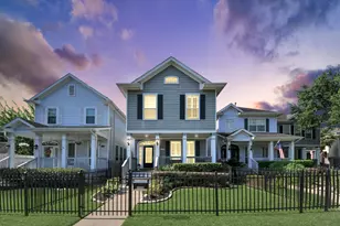 1526 W 25th St, Houston, TX 77008 - Photo 2