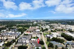 1526 W 25th St, Houston, TX 77008 - Photo 10
