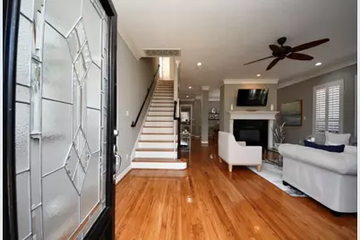 1526 W 25th Street #A, Houston, TX 77008 - Photo 4