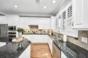 1526 W 25th St, Houston, TX 77008 - Photo 24
