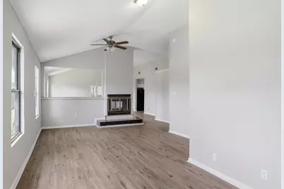 16226 Alden Ridge Drive, Houston, TX 77053 - Photo 12