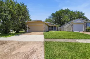16226 Alden Ridge Dr, Houston, TX 77053 - Photo 1