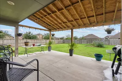 356 Century Oaks Lane, Hitchcock, TX 77568 - Photo 4