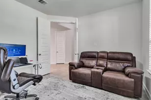 19907 Sagebrush Hollow Dr, Cypress, TX 77433 - Photo 4