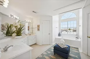 151 Tamana Dr, Tiki Island, TX 77554 - Photo 18
