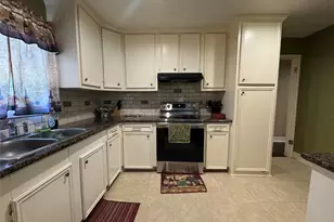 6111 Beldart St, Houston, TX 77033 - Photo 2