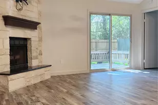 43 Dew Fall Ct, The Woodlands, TX 77380 - Photo 8
