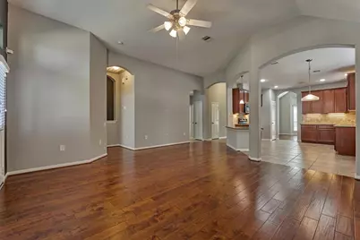 10022 Elkwood Glen Lane, Tomball, TX 77375 - Photo 18