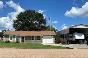 181 Hawk, Livingston, TX 77351 - Photo 2
