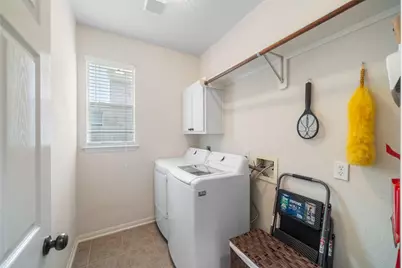 6 W Prairie Dawn Circle, The Woodlands, TX 77385 - Photo 20