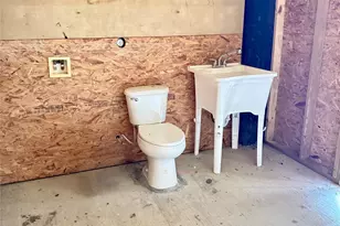 143 Bastrop Bayou Dr, Angleton, TX 77515 - Photo 12