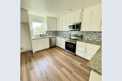 143 Bastrop Bayou Drive, Angleton, TX 77515 - Photo 20
