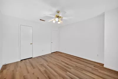 8366 Golf Green Circle, Houston, TX 77036 - Photo 24