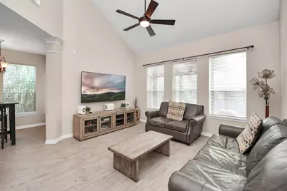 11407 Creekwood Hills Lane, Houston, TX 77070 - Photo 6