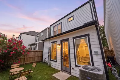 8422 Berry Green Lane, Houston, TX 77022 - Photo 22