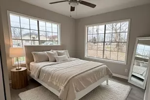 2010 King St, Houston, TX 77026 - Photo 8