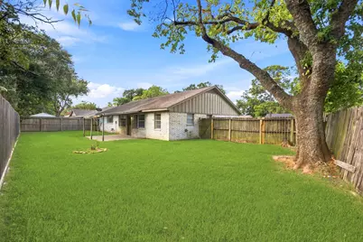 16338 Autumn Wind Drive, Houston, TX 77090 - Photo 40