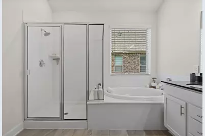 15619 Tindary Meadow Court, Houston, TX 77044 - Photo 24