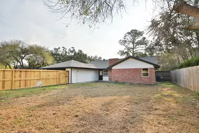 18111 Barbuda Lane, Houston, TX 77058 - Photo 10