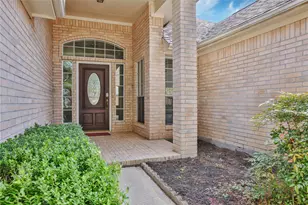11719 Short Trail Ln, Tomball, TX 77377 - Photo 2