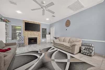11930 Matagorda Lane, Sugar Land, TX 77498 - Photo 8
