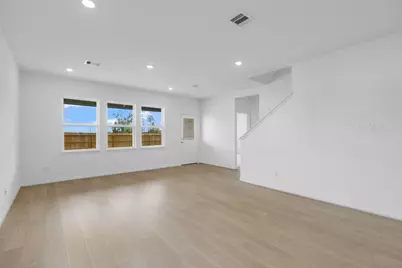 18314 Maroon Harbor Way, Crosby, TX 77532 - Photo 6