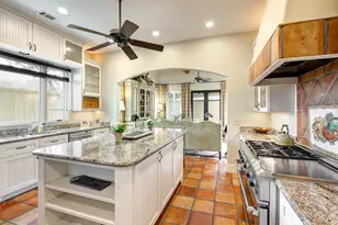 16 Lana Ln, Houston, TX 77027 - Photo 10