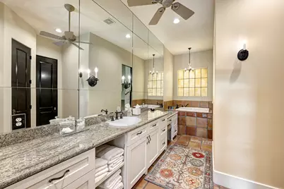 16 Lana Lane #B, Houston, TX 77027 - Photo 14