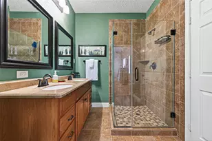 214 Texas St, Tomball, TX 77375 - Photo 28