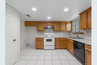 7654 Westbank Avenue, Houston, TX 77064 - Photo 12
