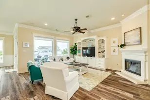 13631 Windlass Cir, Galveston, TX 77554 - Photo 6