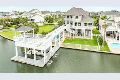 13631 Windlass Circle, Galveston, TX 77554 - Photo 2